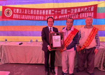 影音/信德慈善會舉辦新、舊任理事長交接 讓慈善工作能永續做下去