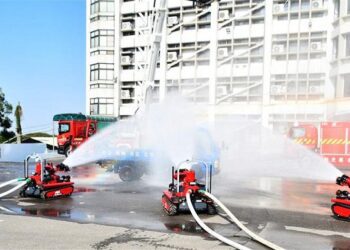 彰化AI科技輔助 智慧消防.科技救災 救災機器人無人機 加入應急救災行列