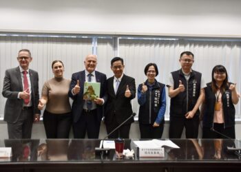 中澳綠能強強聯手！塔斯馬尼亞廳長訪中市　共謀精密機械與氫能新商機