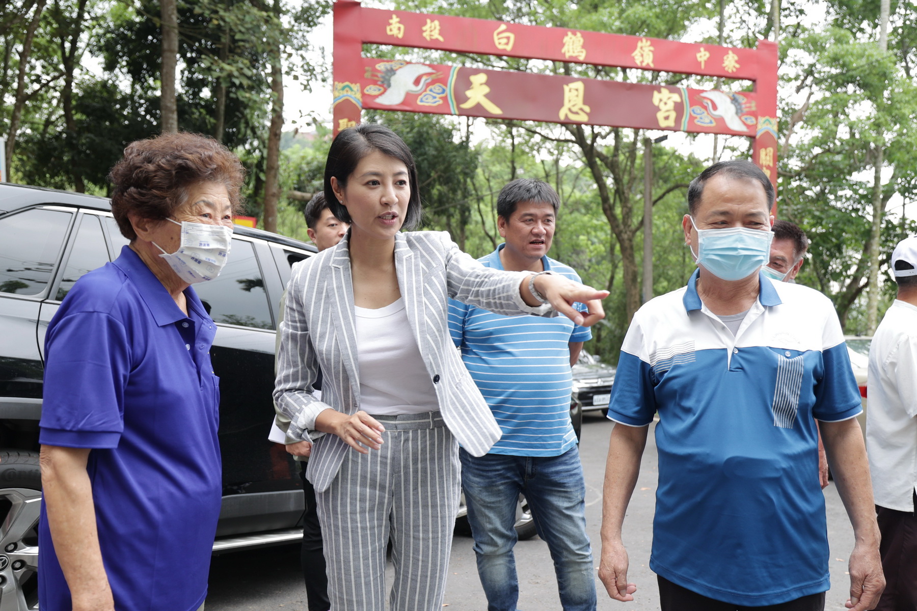 許淑華會勘中寮鄉 將花費1400萬改善多處道路
