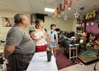 影音/美女歌手楊惠絜新專輯《唱起歌兒來》 粉絲:陶醉了