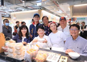 台中、新北城市交流首站！盧市長參觀五股公有零售市場：將成功經驗帶回去