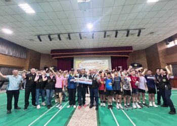 拒毒打詐「羽」你同行！-中警四分局廣邀學子羽球開打