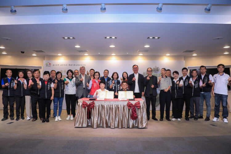公私合力創南屯閱讀新祕境！羅布森捐建圖書館-盧市長：閱讀力是城市競爭力