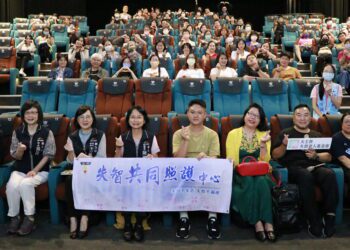 共創失智友善社會-《阿姨，上學囉！》紀錄片首映會台中登場