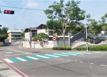 霧峰阿罩霧公園交通升級-中市府增設號誌、綠斑馬守護行人