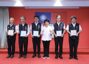 中市府召開永續低碳城市及氣候變遷因應推動會-盧市長：重視地球危機共創永續未來