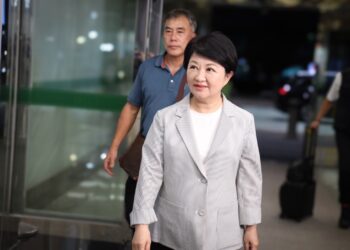凱米颱風遠離-盧市長自掏腰包搭機接續訪美行程：為城市外交拚下去