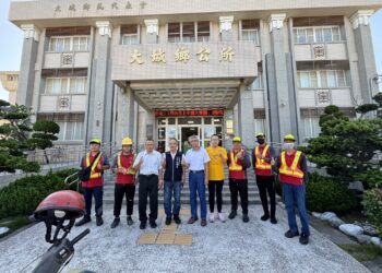 中市環保局挺進彰化大城鄉-連3日支援完成風災後環境復原