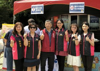 台中執行署結合地稅局辦公義市集 -拍賣百萬欠稅名車、提供專業稅務諮詢 