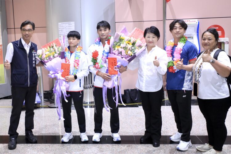 台中奧運戰士歸來！楊勇緯、林真豪返抵國門-盧市長親自接機：感謝為國奮戰