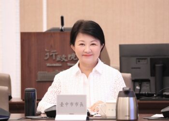 感謝中央增額支持台中成立「捷運工程局」-盧市長力邀卓院長及部會首長參加石岡熱氣球嘉年華