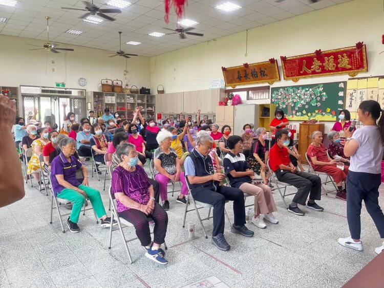 與民共同維護坡地安全！-中市水利局走入社區推廣水土保持理念
