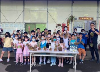 環保體驗寓教於樂-中市霧峰區小學生手作diy綠化植物