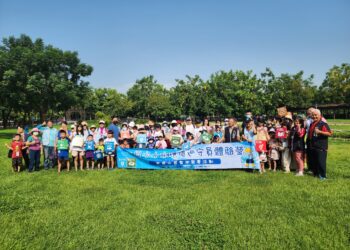 化身小小巡守員！中市環保局體驗營率學童親近水資源