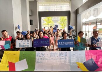 小布偶大人物熱鬧登場！-中市太平社宅閱讀起步走活動獲好評