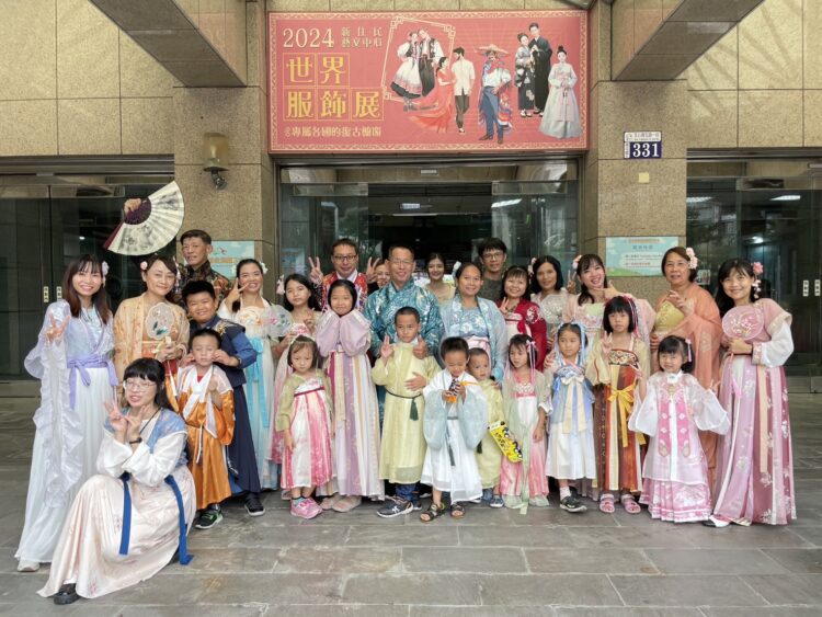 文化交流解鄉愁！-中市府邀新住民聊燈、畫燈、穿漢服慶中秋