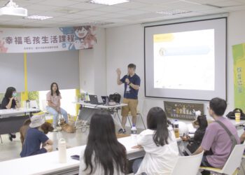 人寵生活幸福加分！-中市動保處邀訓犬師傳授和狗狗散步訣竅