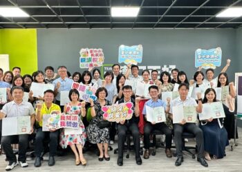 中市閱讀教育輔導團深耕校園有成-教育局勉團員持續豐厚閱讀動能