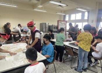 自己diy香菇酥餅！-中市新社香菇產業體驗營登場