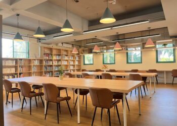 輕旅行新選擇！-台中龍井圖書館新裝亮相-帶您享受書香假期