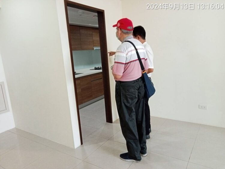 步登公寓換居電梯大樓！-中市首例長者換居簽約點交入住社宅
