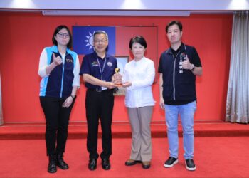 台中智慧管線管理榮獲全國「優等獎」肯定-建設局於市政會議獻獎共享榮耀