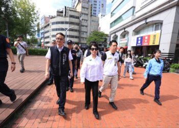捍衛行人絕不寬貸！中市府祭鐵腕「無限期公車大執法」-盧市長：不容許任何零星事故