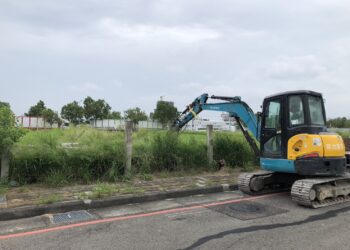 山陀兒颱風來勢洶洶-中市府加強拆除危險竹架廣告物