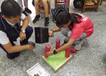 中市東勢地所走進校園-石城國小學童體驗地籍圖重測作業