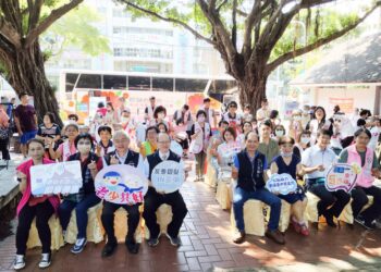 活力健康愛加倍-台中長青服務中心邀長輩動滋動滋