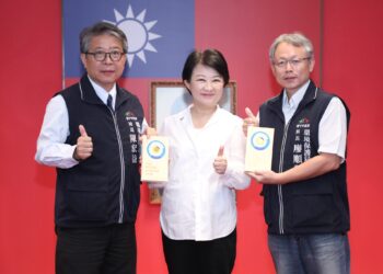 雙金齊耀！- 中市智慧空品管理揚名國際獲政府設計獎殊榮