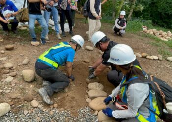 大甲鐵砧山桂花泉手作步道永續工法-獲日本大分縣佐伯市訪問團肯定