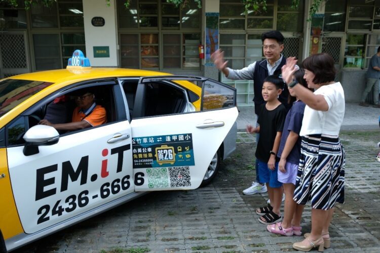 小學生公車進校園！中市小黃公車黃26路大坑啟航