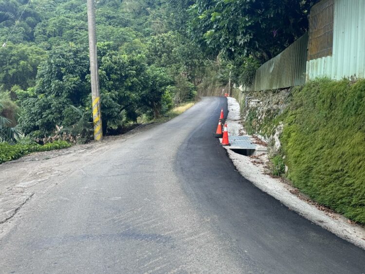 提升當地農產品運輸安全-霧峰區北坑巷路側溝改善完成