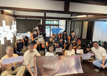 2024台中文學季播「種」！-文化局邀小學生為知名作家導覽文學館