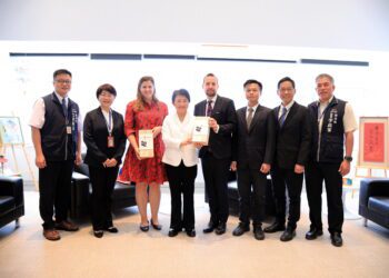 捷克代表史坦格首訪盛讚台中文化魅力-盧市長：歡迎參觀在地建築特色！