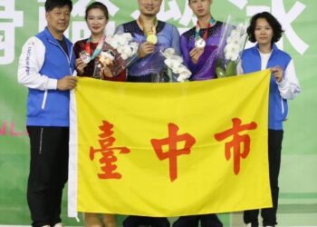 花式溜冰易伯澔締造八連霸勇奪全民運台中隊首金-運動局長：預祝全民運摘金奪冠