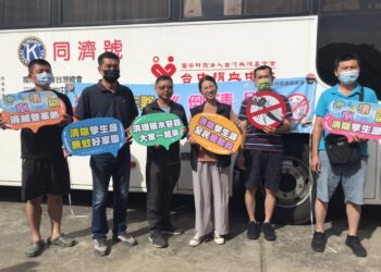 揪甘心！中市清潔隊員暖心捐血-宣導登革熱防治