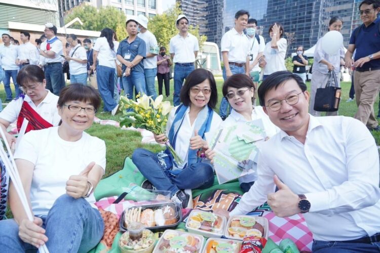 挑戰500人藝術共創！-台中市民野餐日11/3登場-相約東勢鯉魚伯公公園「與鯉藝起野」