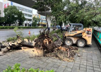 最快效率恢復市容！康芮颱風來襲-中市府跨局處合力保市民生活回歸正常