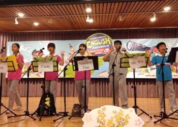 中市英語讀者劇場比賽-48校學生同場競演