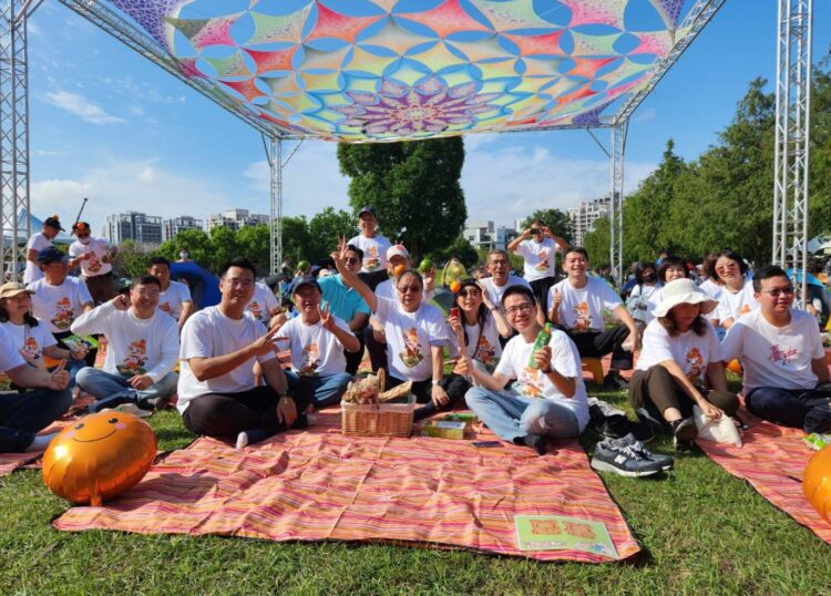 草地放電chill趣味！北屯南興公園及大里東湖、青年公園近3500人野餐同樂