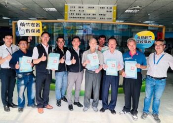 中市烏日前竹安置土地完成登記-首批地主歡喜領狀