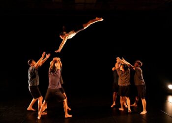 0471劇場《point》無重力特技秀-中市大甲溪藝文串聯11/16東勢開演