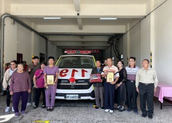 楊月雲女士捐贈中市府救護車- 提升龍井區緊急救護能量