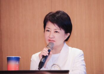 盧市長受邀歐洲商會午宴演講-盼攜手歐商發展台中離岸風電產業