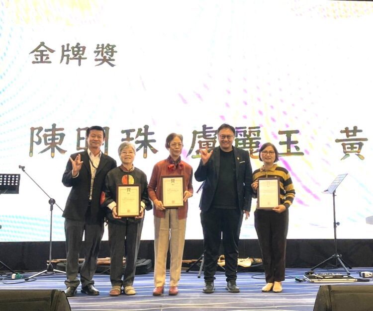 感謝志工愛無止盡！張老師中心54周年授證暨表揚典禮活動-鄭副市長：點亮生命光芒