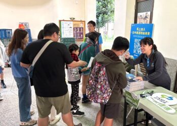 中捷前進文華高中宣導安全乘車-與師生零距離互動