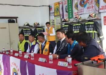 強化防救災能量-台中縣大甲溪獅子會捐贈中市消防無人空拍機